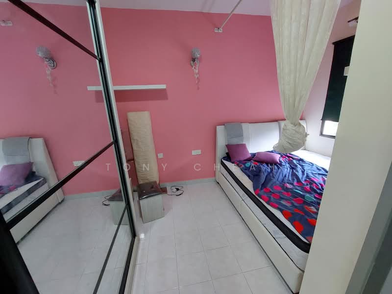 Pangsapuri untuk Dijual di Asia Heights - Tony Cheah - Bedroom - PropertyGuru.com.my