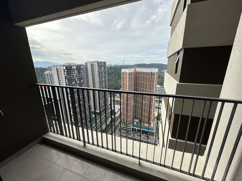 Kondominium untuk Dijual di D'Terra Residences - AK TAY - Balcony - PropertyGuru.com.my