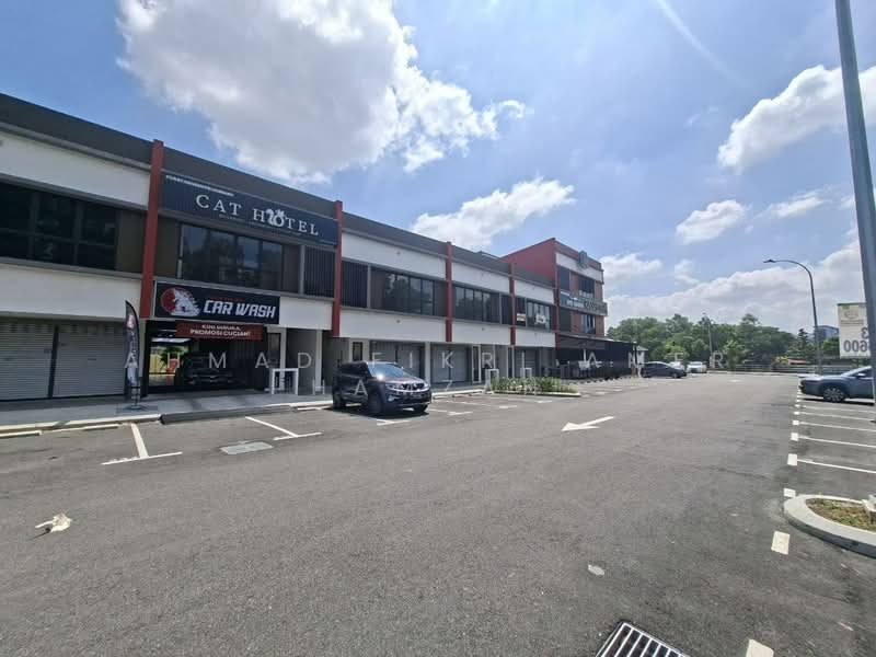 Kedai / Pejabat untuk Disewa di Bukit Jelutong (Shah Alam) - Ahmad Fikri Amer Hamzah - Exterior - PropertyGuru.com.my