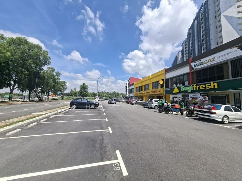 Kedai / Pejabat untuk Disewa di Bukit Jelutong (Shah Alam) - Ahmad Fikri Amer Hamzah - Exterior - PropertyGuru.com.my