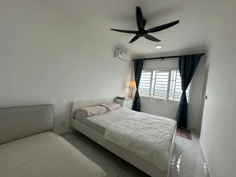 Pangsapuri untuk Dijual di De Cemara - Hazeman Omar - Bedroom - PropertyGuru.com.my