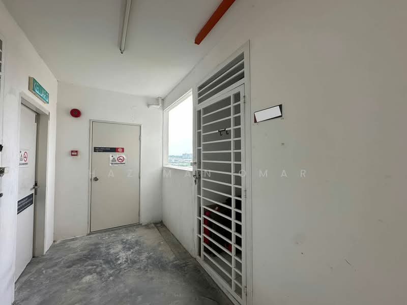 Pangsapuri untuk Dijual di De Cemara - Hazeman Omar - Corridor - PropertyGuru.com.my