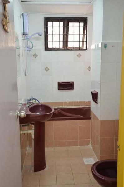 Condominium for Rent at Vista Komanwel C - Evan Chan - Bathroom - PropertyGuru.com.my