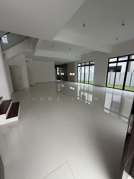 Rumah Berkembar untuk Dijual di Taman Sutera Utama (Skudai) - Junz Liew - PropertyGuru.com.my