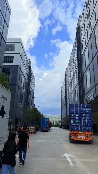 Warehouse for Rent in Shah Alam (Selangor) - Wei Hang Lee - Exterior - PropertyGuru.com.my