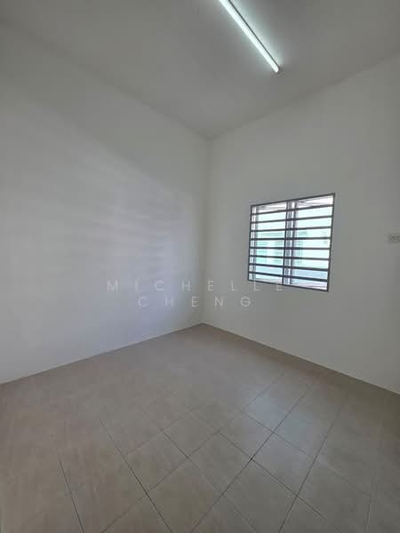 1-storey Terraced House for Sale in Taman Pengkalan Pertama (Ipoh) - Michelle Cheng - Bedroom - PropertyGuru.com.my