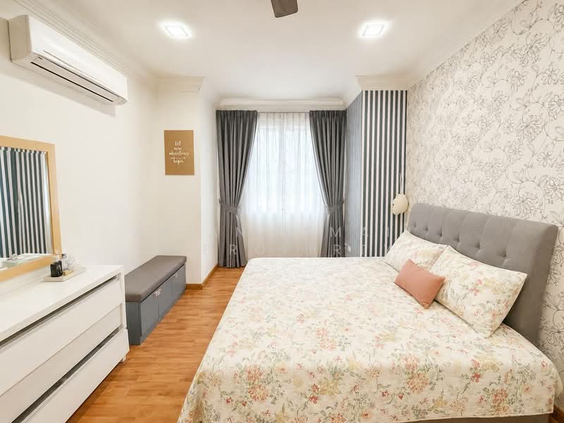 Rumah Banglo untuk Dijual di Johor Bahru (Johor) - Azlan Ismail aiproperty - Bedroom - PropertyGuru.com.my