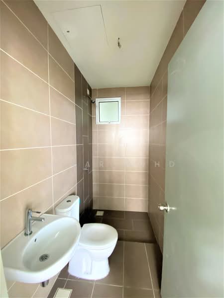 Service Residence for Sale at Palmyra Residences - Azhar Mohd - Bathroom - PropertyGuru.com.my