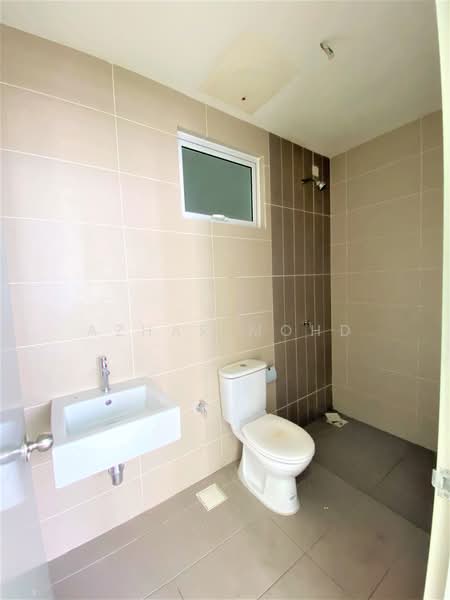 Service Residence for Sale at Palmyra Residences - Azhar Mohd - Bathroom - PropertyGuru.com.my