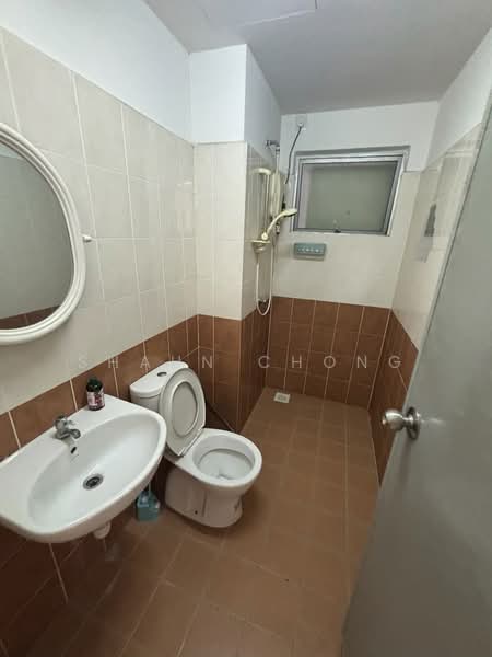 Condominium for Rent at Pearl Avenue - Shaun Chong - Bathroom - PropertyGuru.com.my