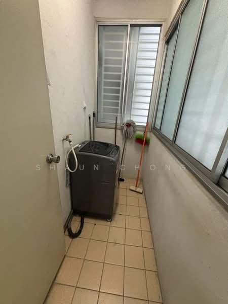 Condominium for Rent at Pearl Avenue - Shaun Chong - Balcony - PropertyGuru.com.my