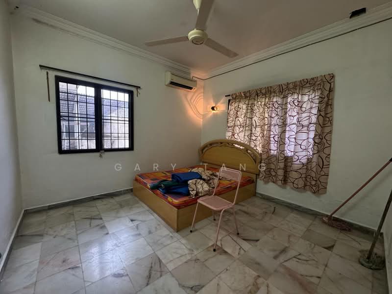 Bungalow for Sale in Kampung Sri Ampang (Ipoh) - Gary Tang - Bedroom - PropertyGuru.com.my