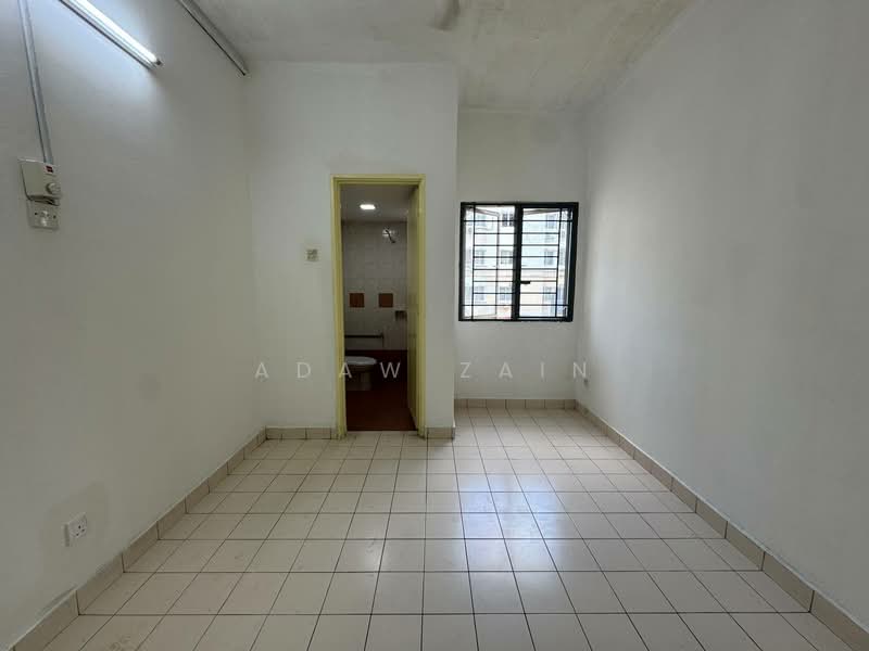 Apartment for Rent at Pangsapuri Mutiara Subang - Adaw Zain - Interior - PropertyGuru.com.my