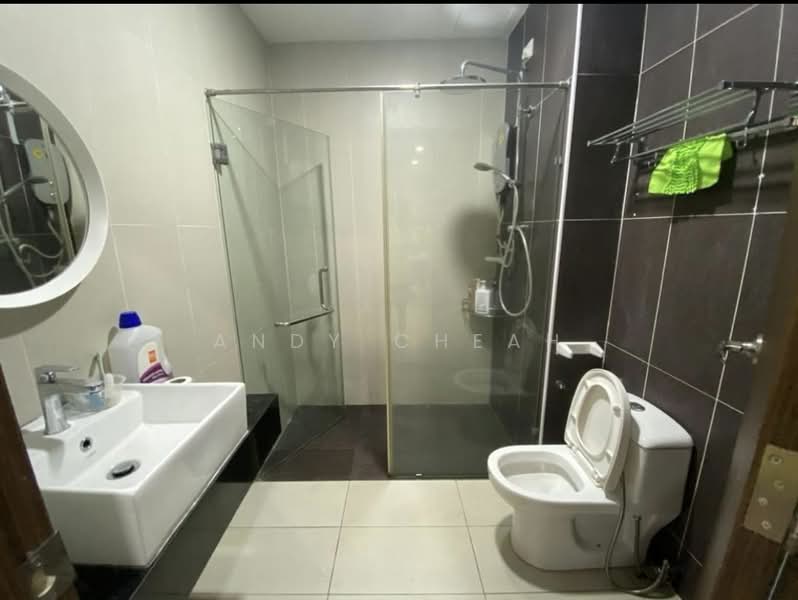Service Residence for Sale at D'Secret Garden (Pangsapuri Kempas Indah) - Andy Cheah - Bathroom - PropertyGuru.com.my