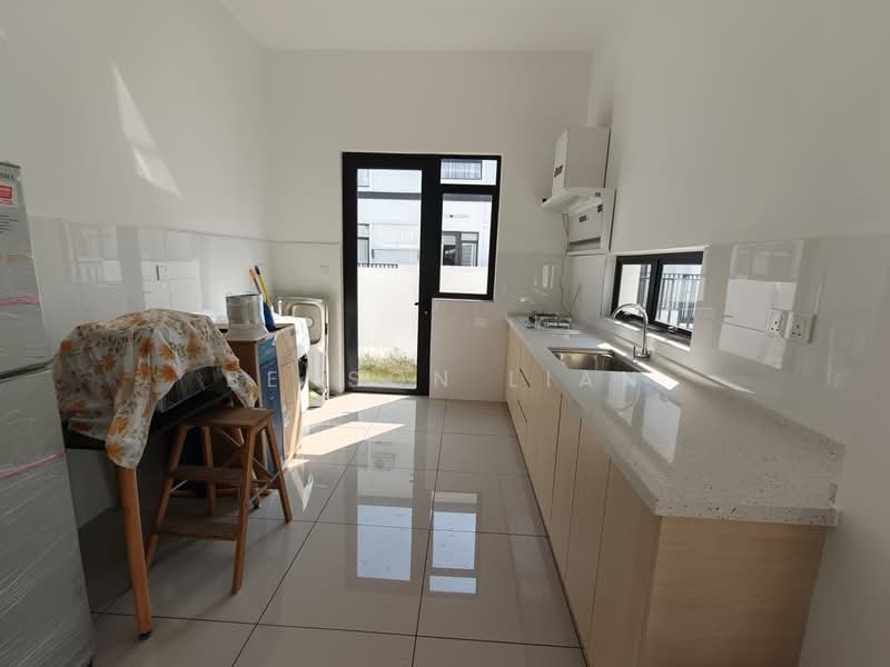 2-storey Terraced House for Rent in Shah Alam (Selangor) - Benson Lian - Kitchen - PropertyGuru.com.my