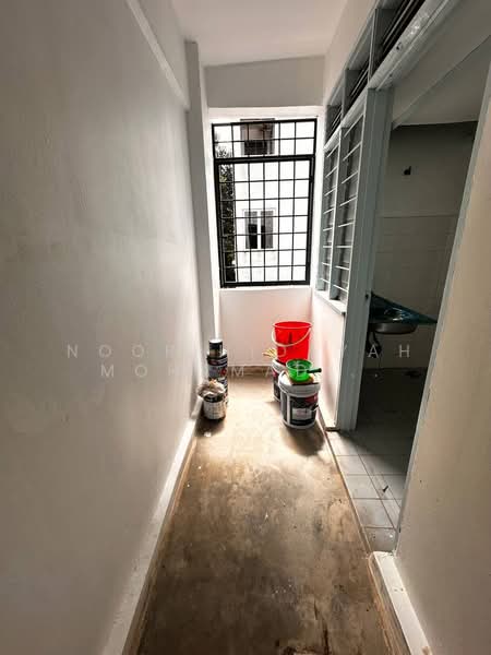 Apartment for Sale at Dahlia Apartment - Noor Hidayah Mohamad Noor - Corridor - PropertyGuru.com.my