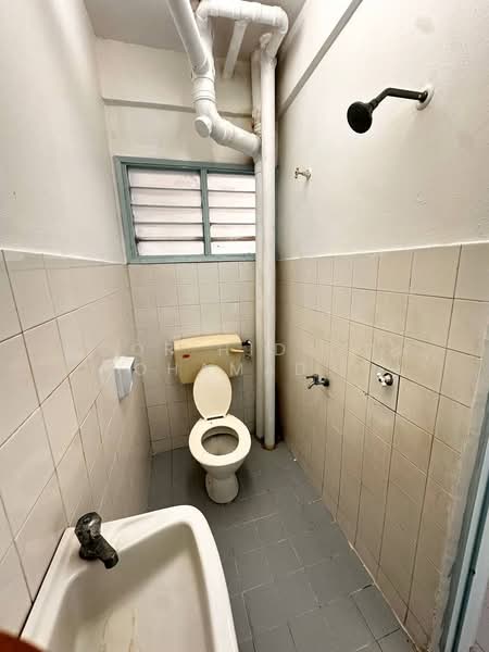 Apartment for Sale at Dahlia Apartment - Noor Hidayah Mohamad Noor - Bathroom - PropertyGuru.com.my