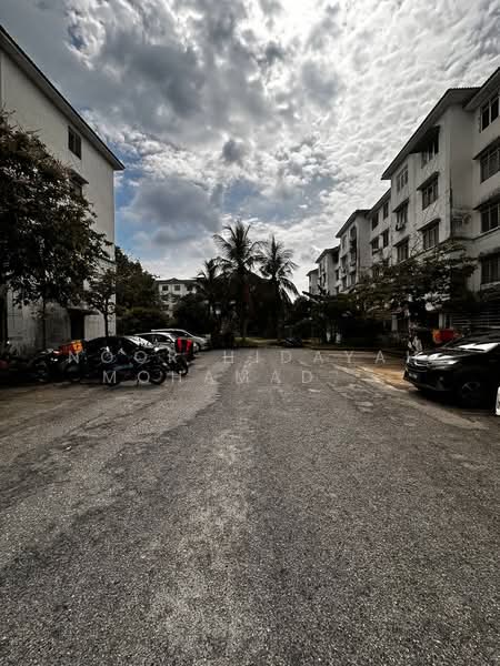 Apartment for Sale at Dahlia Apartment - Noor Hidayah Mohamad Noor - Exterior - PropertyGuru.com.my