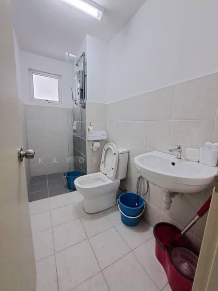 Servis Apartment untuk Disewa di Alanis Residence - Kayden Siah - Bathroom - PropertyGuru.com.my