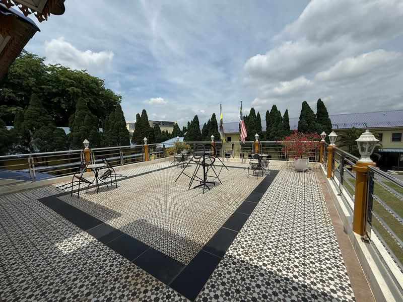 Commercial Bungalow for Sale in Kampung Manjoi (Ipoh) - Khairol Awang - PropertyGuru.com.my