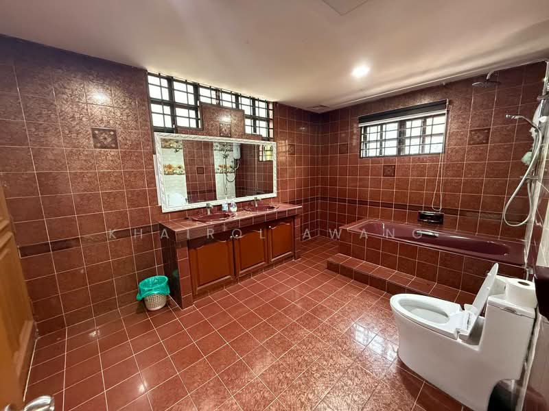 Commercial Bungalow for Sale in Kampung Manjoi (Ipoh) - Khairol Awang - PropertyGuru.com.my