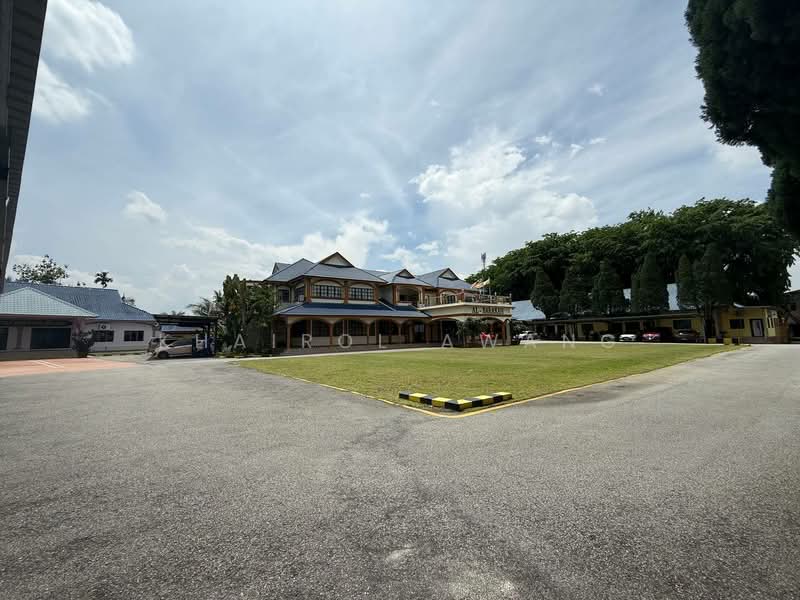 Commercial Bungalow for Sale in Kampung Manjoi (Ipoh) - Khairol Awang - PropertyGuru.com.my