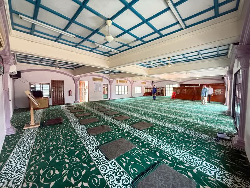 Commercial Bungalow for Sale in Kampung Manjoi (Ipoh) - Khairol Awang - PropertyGuru.com.my