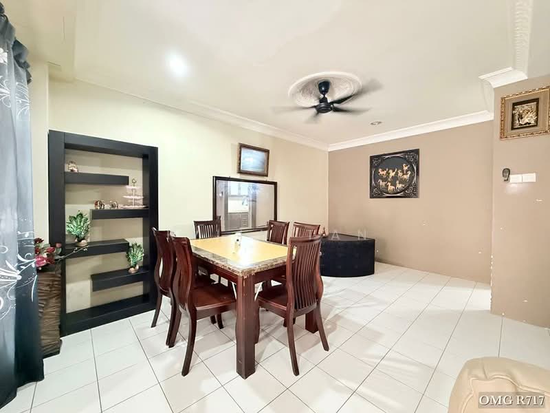 2-storey Terraced House for Sale in Setia Impian (Setia Alam) - Rylin Tan - Dining Room - PropertyGuru.com.my