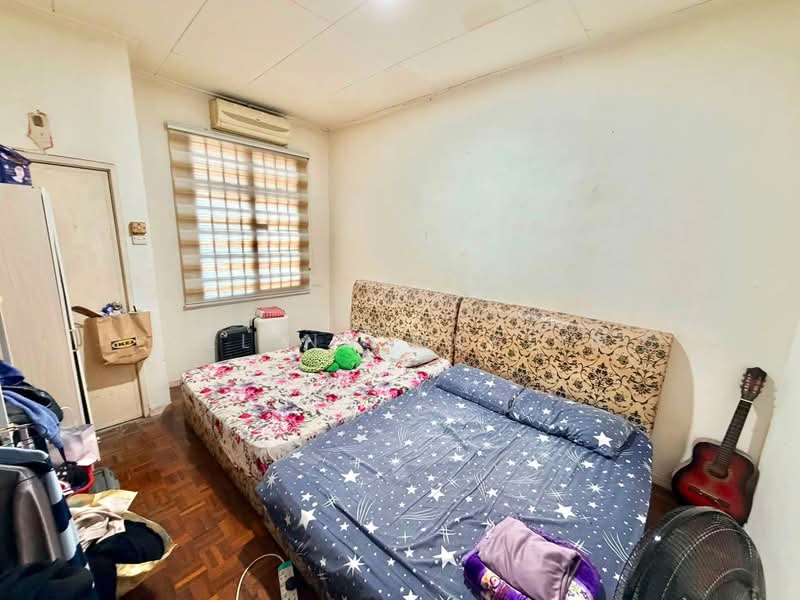 2-storey Terraced House for Sale in Taman Desa Tebrau (Tebrau) - Azlina Muslim - Bedroom - PropertyGuru.com.my