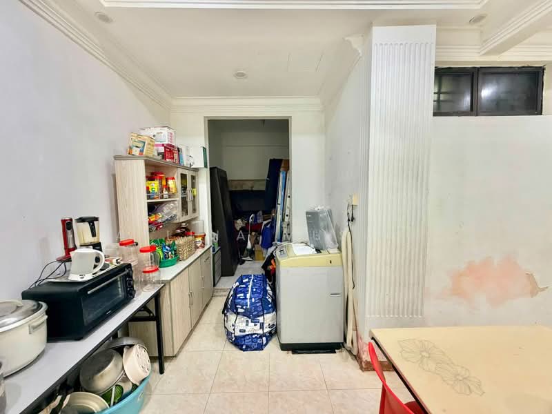 2-storey Terraced House for Sale in Taman Desa Tebrau (Tebrau) - Azlina Muslim - Kitchen - PropertyGuru.com.my