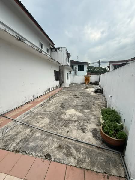 Rumah Teres 2 Tingkat untuk Disewa di Ehsan Jaya (Johor Bahru) - Shereen Wong - Exterior - PropertyGuru.com.my