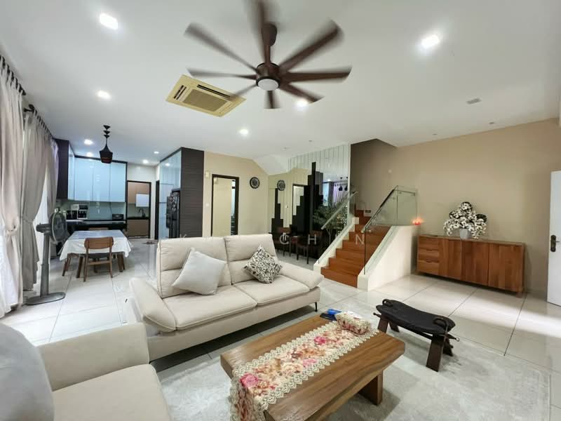 Cluster House for Sale in Senibong (Permas Jaya) - Kuu Chin - Living Room - PropertyGuru.com.my