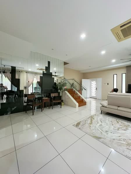 Cluster House for Sale in Senibong (Permas Jaya) - Kuu Chin - Living Room - PropertyGuru.com.my