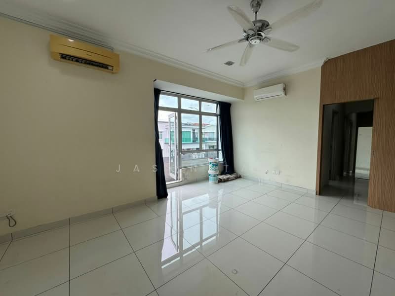 Link Bungalow for Sale in Taman Gaya (Ulu Tiram) - Jason Tan - Living Room - PropertyGuru.com.my