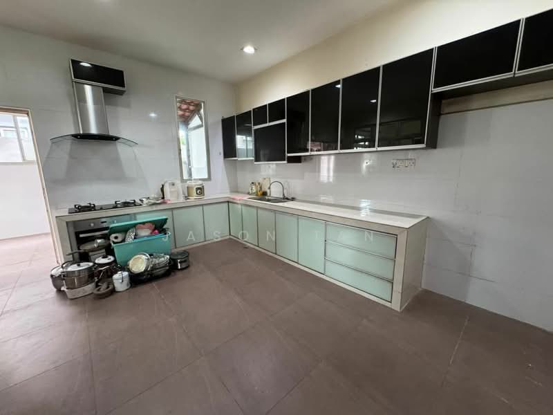 Link Bungalow for Sale in Taman Gaya (Ulu Tiram) - Jason Tan - Kitchen - PropertyGuru.com.my