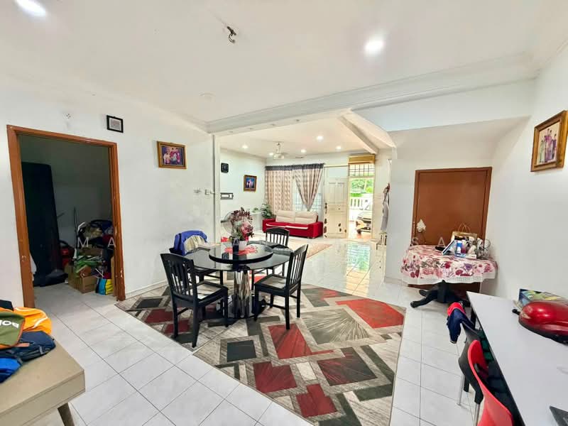 2-storey Terraced House for Sale in Taman Desa Tebrau (Tebrau) - MAZRIZAN KAMISAN - Living Room - PropertyGuru.com.my