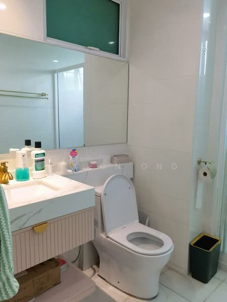Kondominium untuk Dijual di The Uban Residence - Sharon Ong - Bathroom - PropertyGuru.com.my