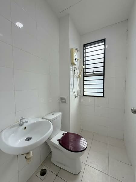 Cluster House for Rent in Rawang (Selangor) - Des Yap - Bathroom - PropertyGuru.com.my