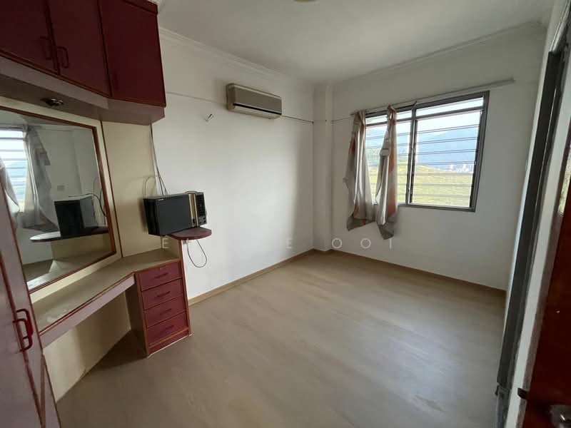 Condominium for Sale at Greenlane Park - Elaine Ooi - Bedroom - PropertyGuru.com.my