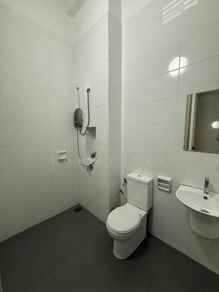 Rumah Teres 2 Tingkat untuk Dijual di Eco Summer (Johor Bahru) - Tommy Tai - Bathroom - PropertyGuru.com.my
