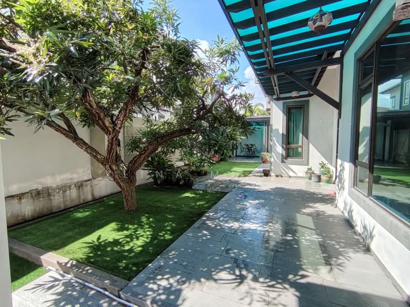 Semi-Detached House for Sale in Taman Kluang Indah (Kluang) - Azlina Muslim - Exterior - PropertyGuru.com.my