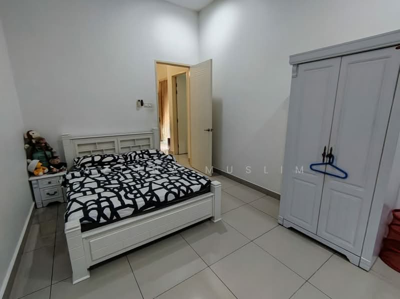 Semi-Detached House for Sale in Taman Kluang Indah (Kluang) - Azlina Muslim - PropertyGuru.com.my