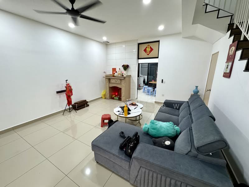 Rumah Teres 2 Tingkat untuk Dijual di Bandar Bukit Raja (Klang) - William Sow - Living Room - PropertyGuru.com.my
