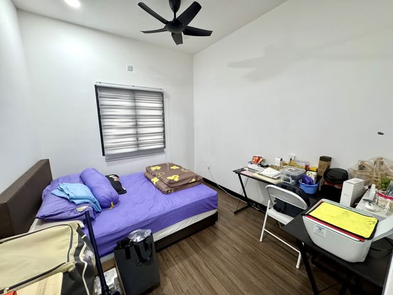Rumah Teres 2 Tingkat untuk Dijual di Bandar Bukit Raja (Klang) - William Sow - 3rd Bedroom (1st Floor) - PropertyGuru.com.my