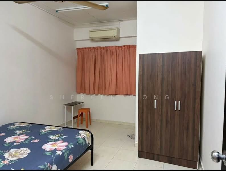 Rumah Teres 2 Tingkat untuk Disewa di Taman Mount Austin (Tebrau) - Shereen Wong - Bedroom - PropertyGuru.com.my