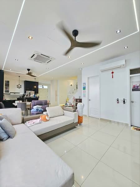 Cluster House for Sale in Johor Bahru (Johor) - Stella Chia - Living Room - PropertyGuru.com.my