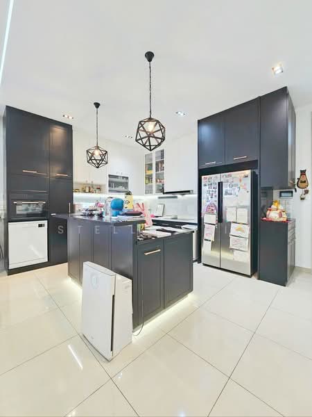 Cluster House for Sale in Johor Bahru (Johor) - Stella Chia - Kitchen - PropertyGuru.com.my