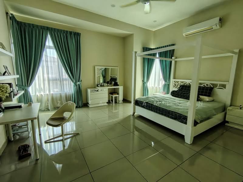 Semi-Detached House for Sale in Taman Kluang Indah (Kluang) - MAZRIZAN KAMISAN - PropertyGuru.com.my