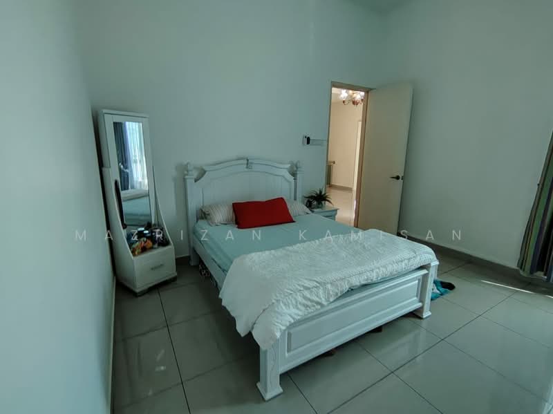 Semi-Detached House for Sale in Taman Kluang Indah (Kluang) - MAZRIZAN KAMISAN - PropertyGuru.com.my