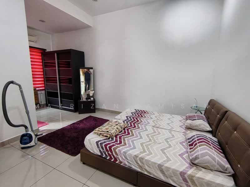 Semi-Detached House for Sale in Taman Kluang Indah (Kluang) - MAZRIZAN KAMISAN - PropertyGuru.com.my